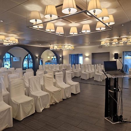 Hotel El Castell Sant Boi de Llobregat Eksteriør bilde