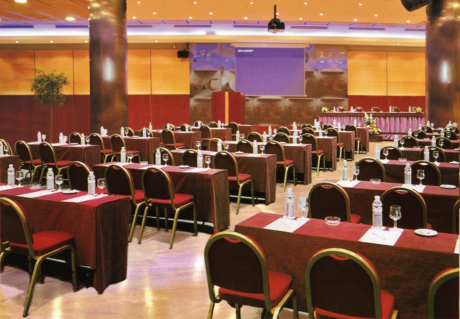 Hotel El Castell Sant Boi de Llobregat Eksteriør bilde