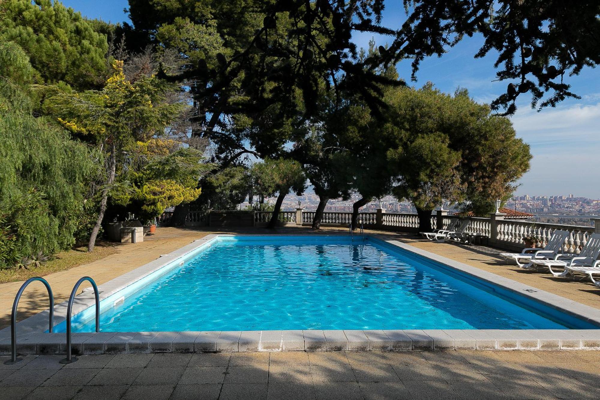 Hotel El Castell Sant Boi de Llobregat Eksteriør bilde