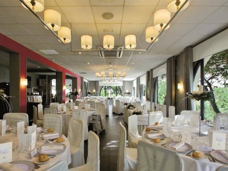 Hotel El Castell Sant Boi de Llobregat Eksteriør bilde