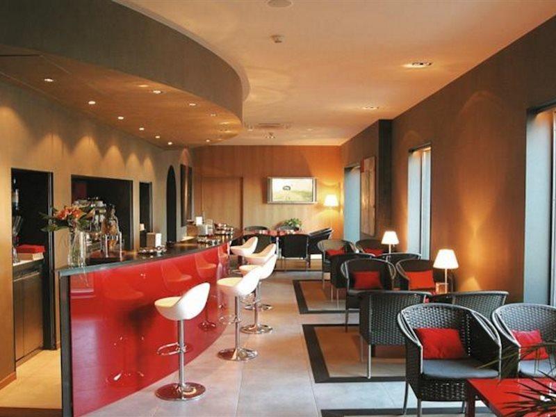 Hotel El Castell Sant Boi de Llobregat Eksteriør bilde